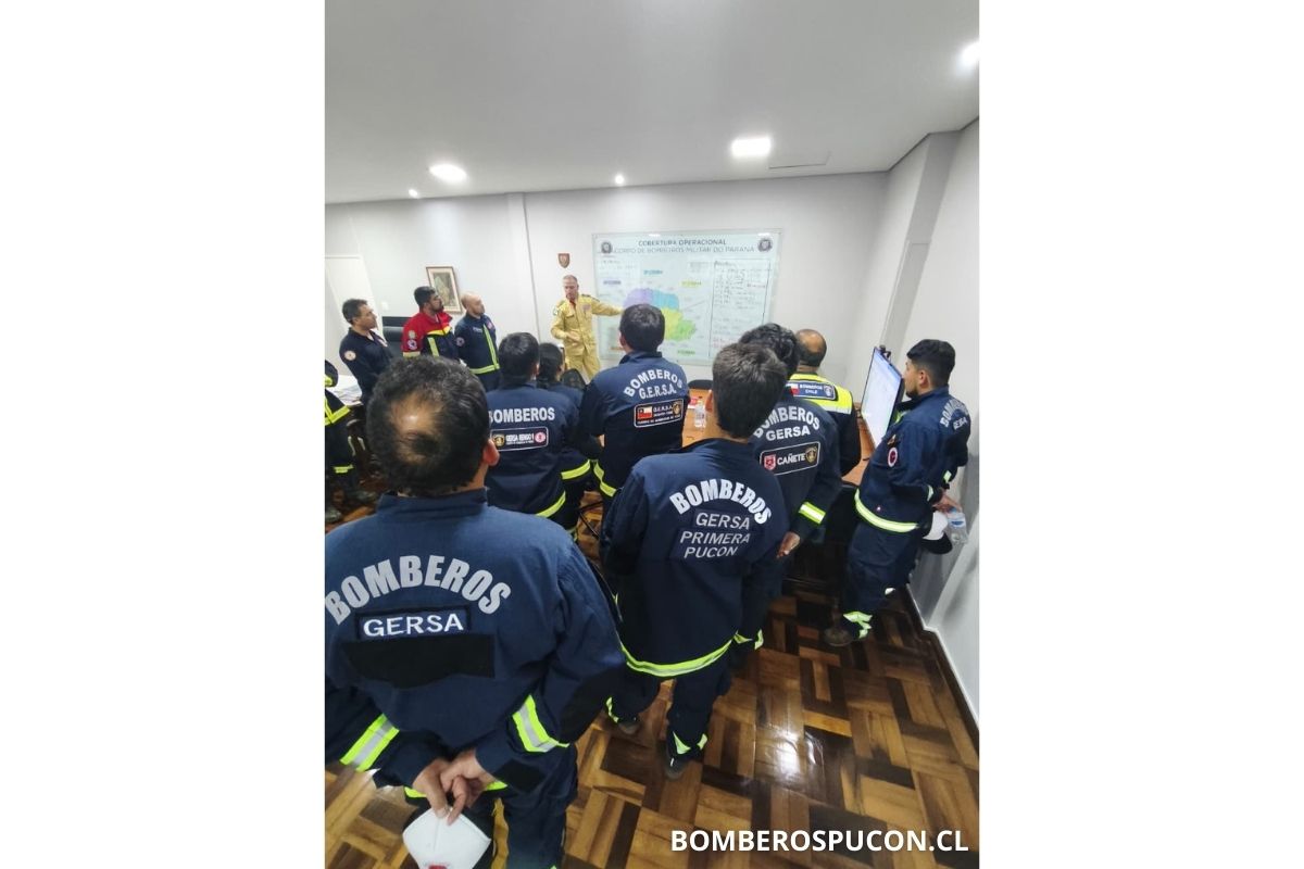 Bomberos de Pucón en el Primer Taller Latinoamericano de Rescate en Aguas Rápidas e Inundaciones en brasil_2