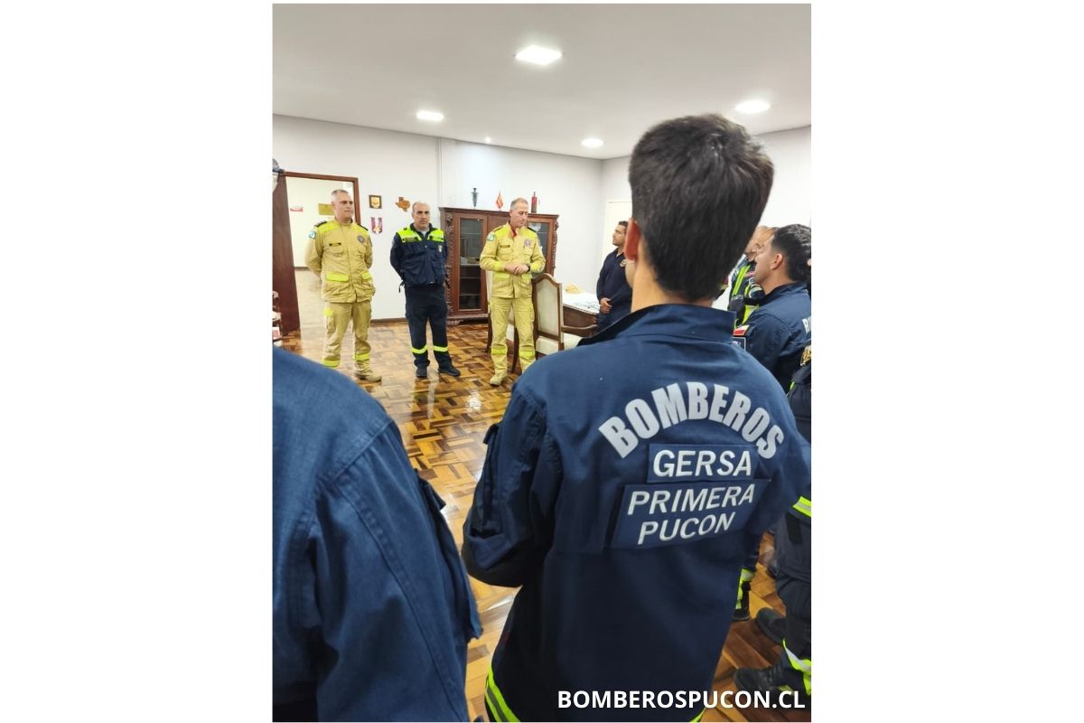 Bomberos de Pucón en el Primer Taller Latinoamericano de Rescate en Aguas Rápidas e Inundaciones en brasil_5