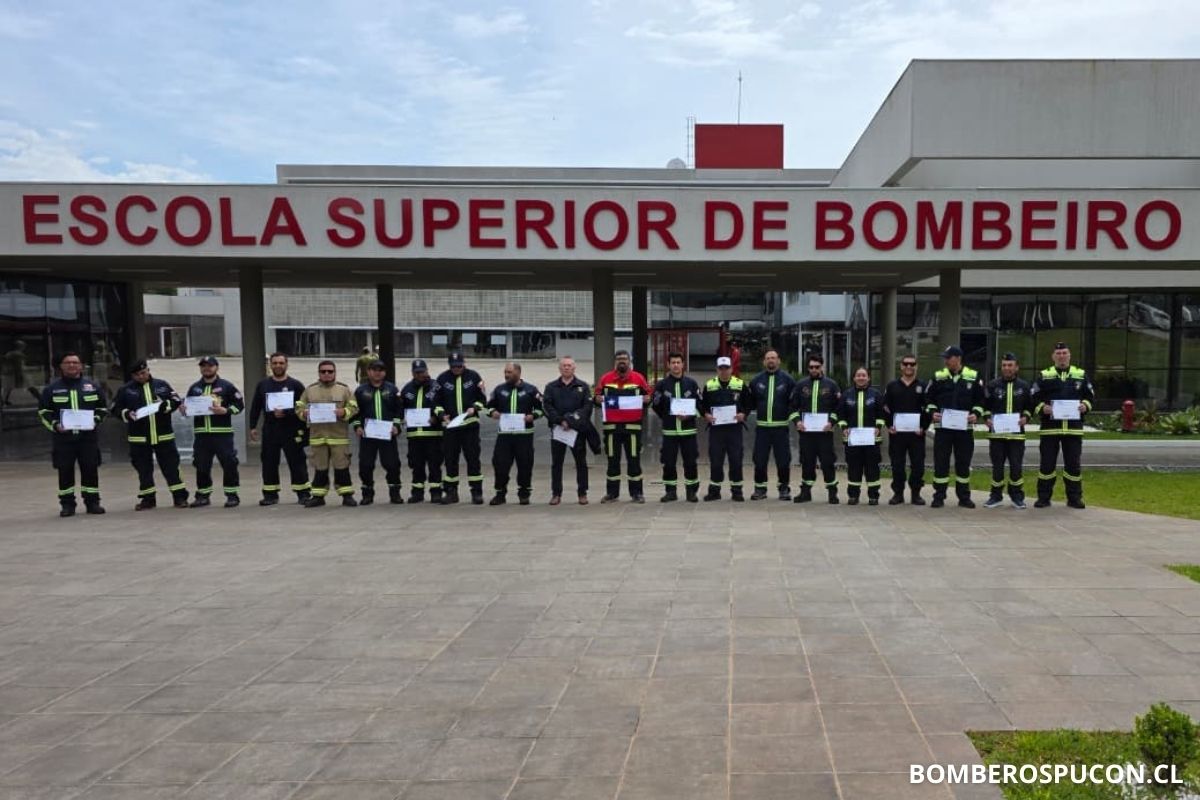 Bomberos de Pucón en el Primer Taller Latinoamericano de Rescate en Aguas Rápidas e Inundaciones en brasil_9